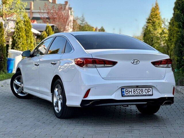 Срочная продажа авто Hyundai Sonata фото 7