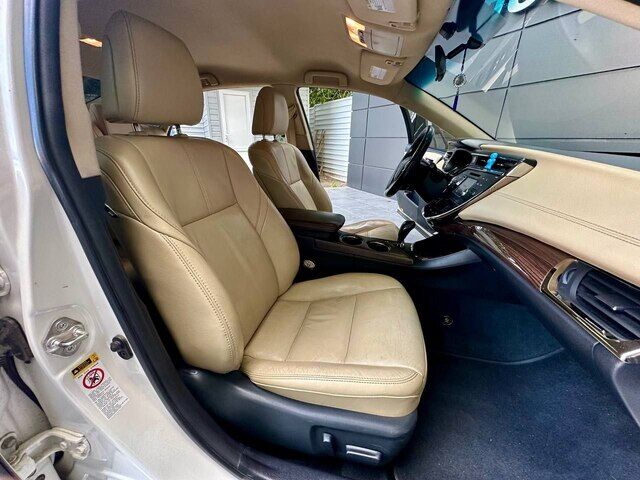 Срочная продажа авто Toyota Avalon фото 6