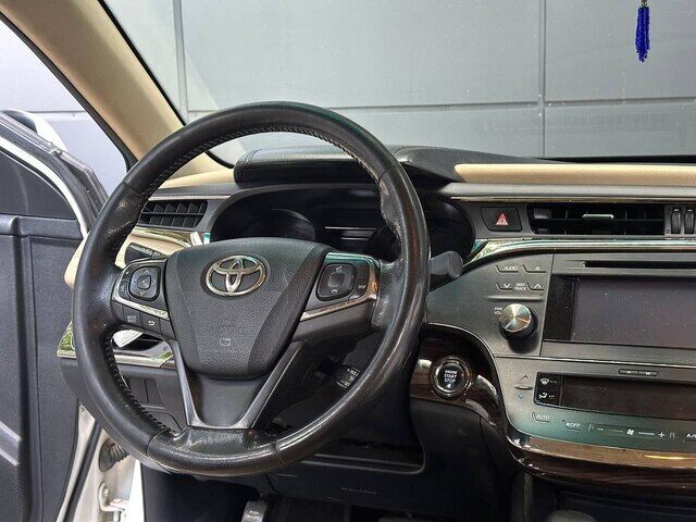 Срочная продажа авто Toyota Avalon фото 2