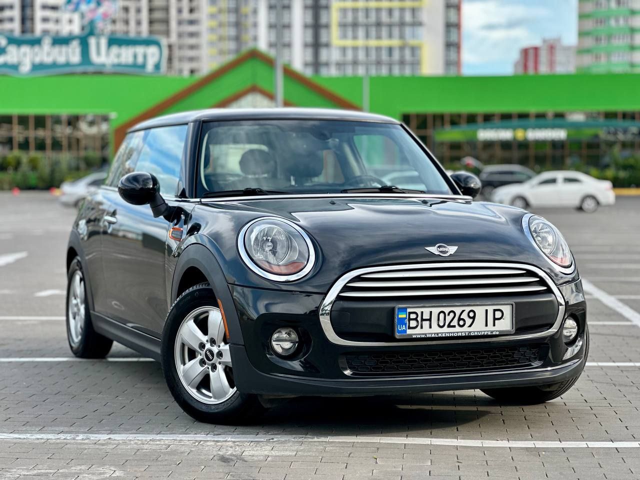 Mini Hatch