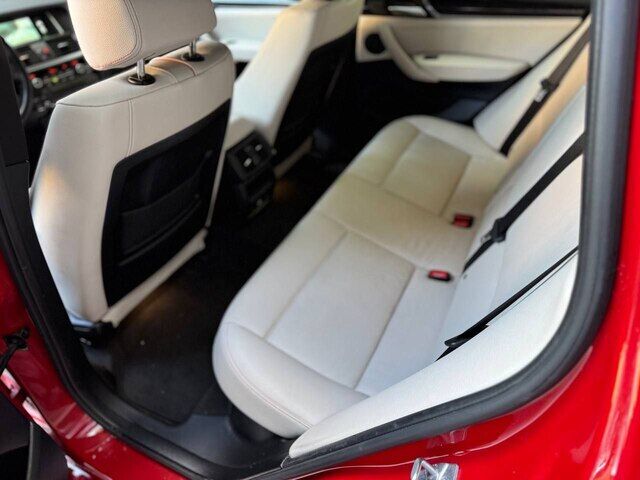 Срочная продажа авто BMW X3 фото 10