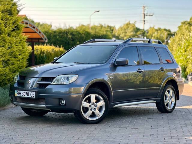 Срочная продажа авто Mitsubishi Outlander фото 7