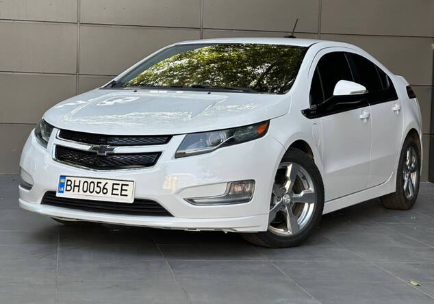 Срочная продажа авто Chevrolet Volt фото 1