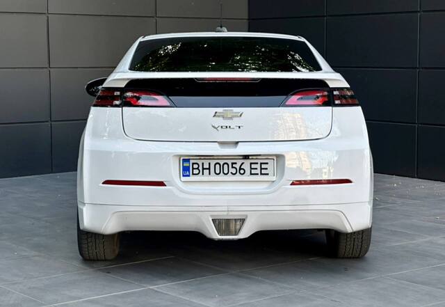 Срочная продажа авто Chevrolet Volt фото 6