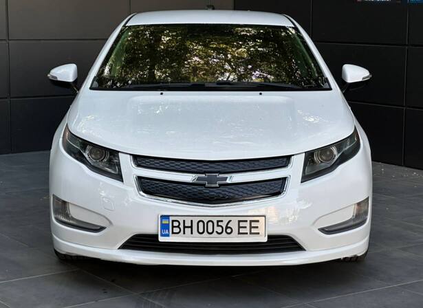 Срочная продажа авто Chevrolet Volt фото 3
