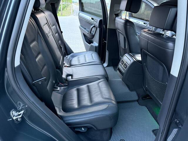 Срочная продажа авто Volkswagen Toureg фото 4