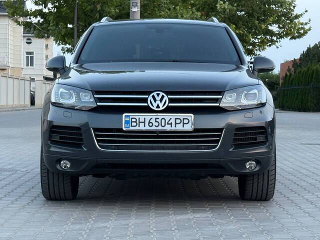 Срочная продажа авто Volkswagen Toureg фото 2