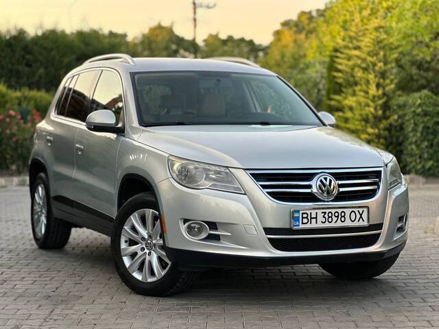 Срочная продажа авто Volkswagen Tiguan фото 7