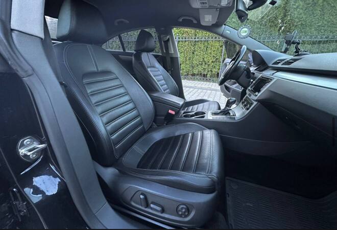 Срочная продажа авто Volkswagen Passat CC фото 2