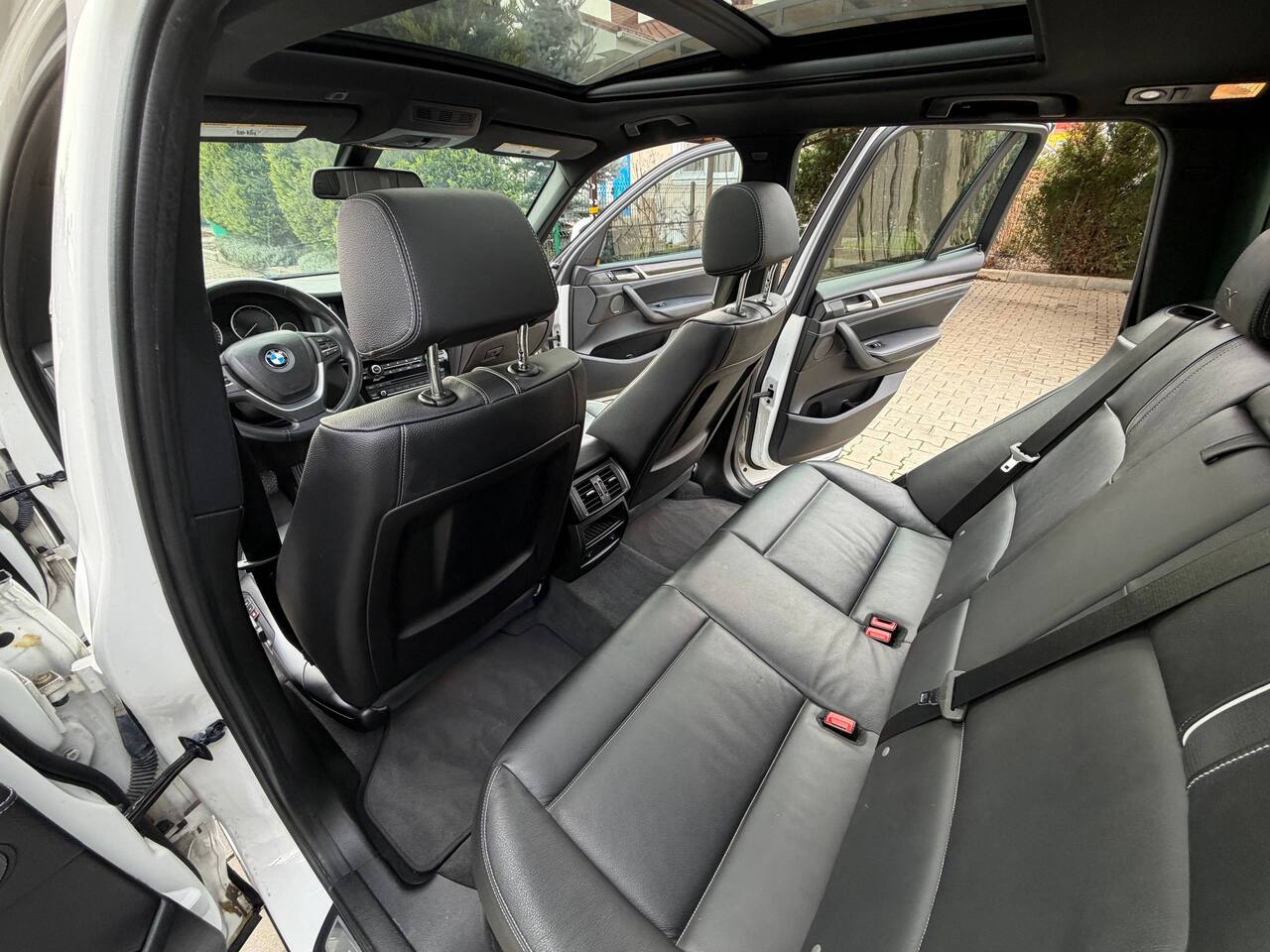 Срочная продажа авто BMW X3 фото 5