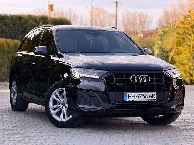 Срочная продажа авто Audi Q7 фото 3