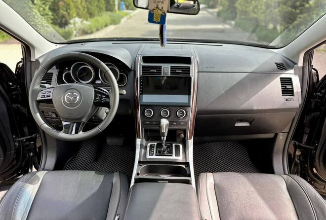 Срочная продажа авто Mazda CX-9 фото 4