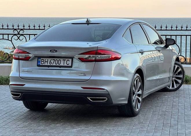 Срочная продажа авто Ford Fusion фото 7