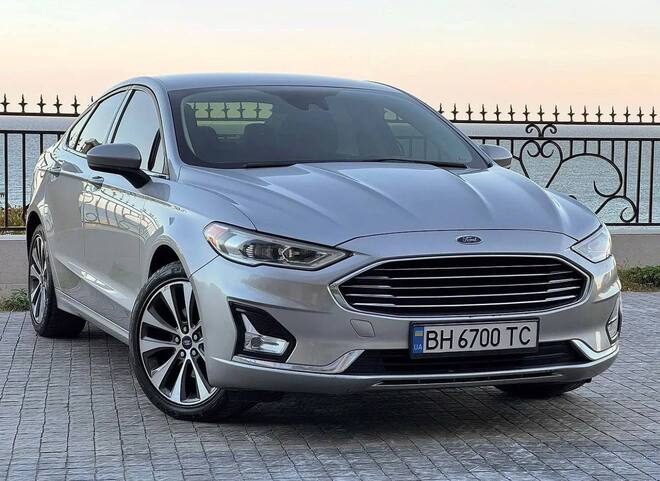 Срочная продажа авто Ford Fusion фото 6