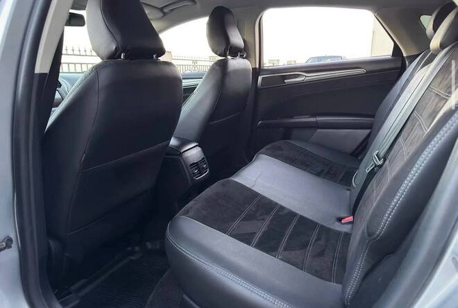 Срочная продажа авто Ford Fusion фото 2