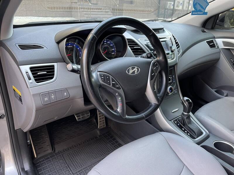 Срочная продажа авто Hyundai Elantra фото 12