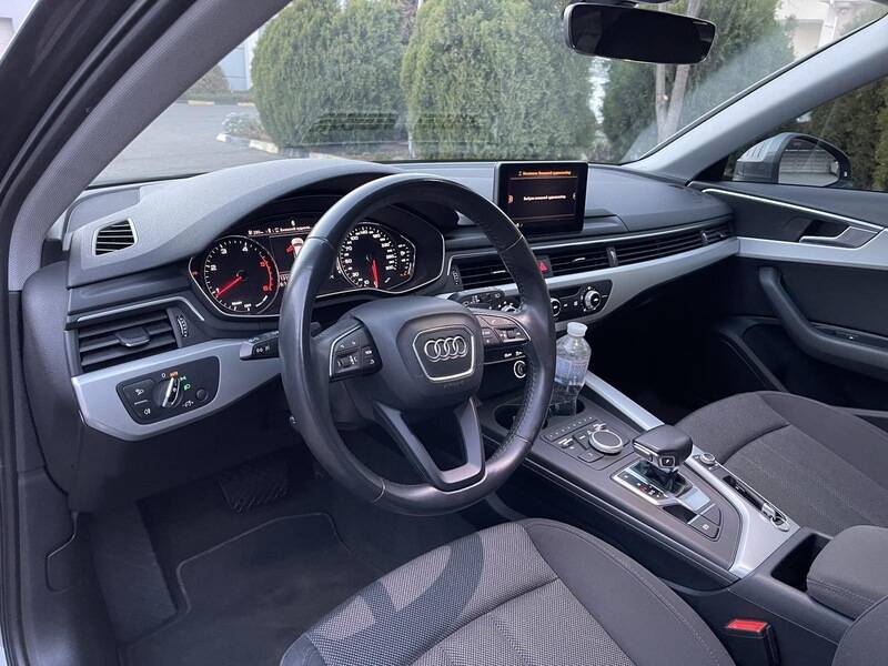 Срочная продажа авто Audi А4 фото 13
