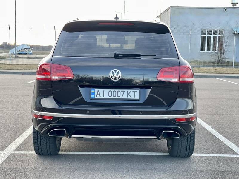 Срочная продажа авто Volkswagen Toureg фото 13