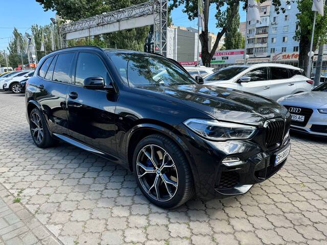 Срочная продажа авто Bmw X5 M50D  фото 4