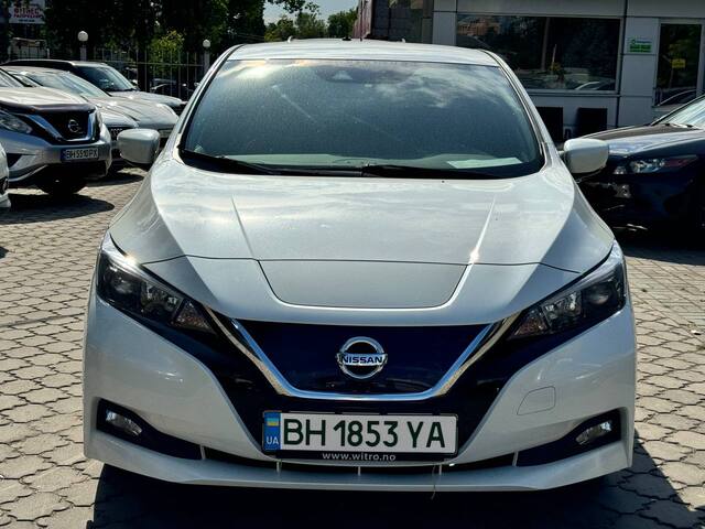 Срочная продажа авто Nissan Leaf фото 1