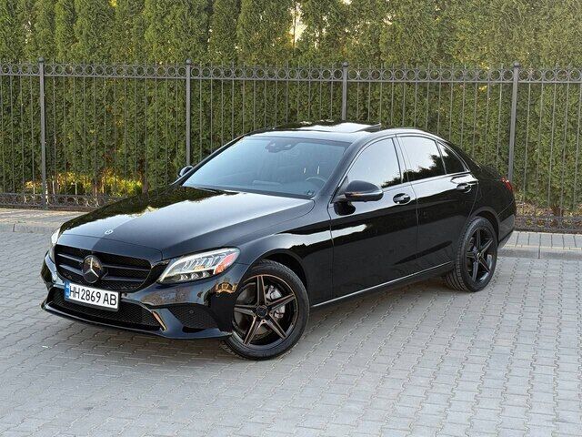 Срочная продажа авто Mercedes-Benz C300 фото 1
