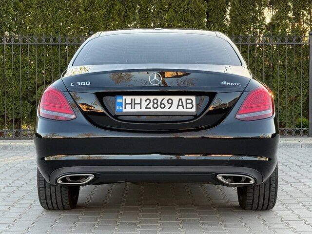 Срочная продажа авто Mercedes-Benz C300 фото 4