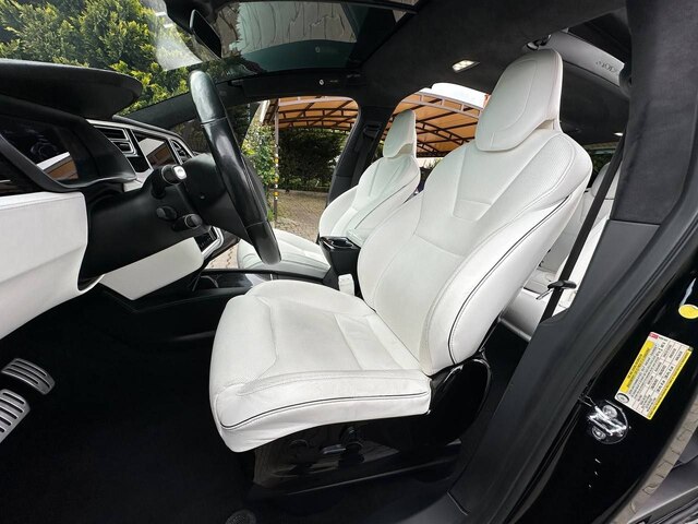 Срочная продажа авто Tesla Model X P100d фото 7