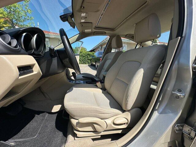 Срочная продажа авто Mazda 3 фото 2