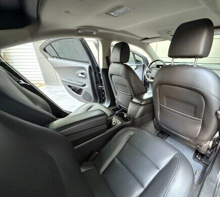 Срочная продажа авто Chevrolet Volt фото 6