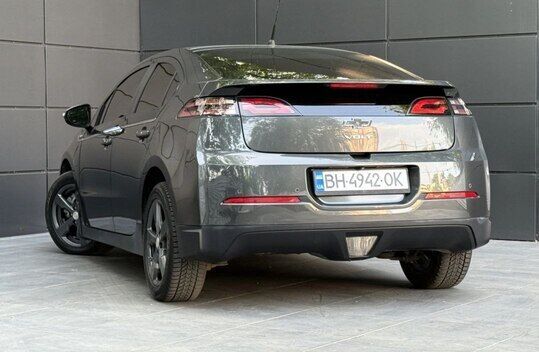 Срочная продажа авто Chevrolet Volt фото 3