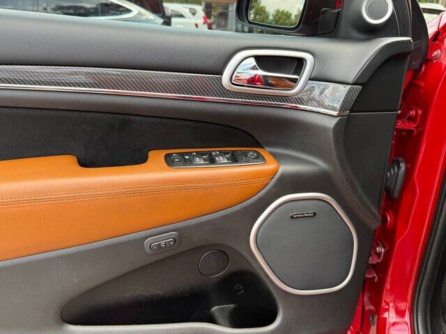 Срочная продажа авто Jeep Grand Cherokee Hemi фото 9