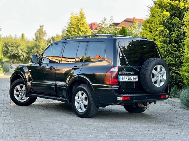 Срочная продажа авто Mitsubishi Pajero Wagon фото 5