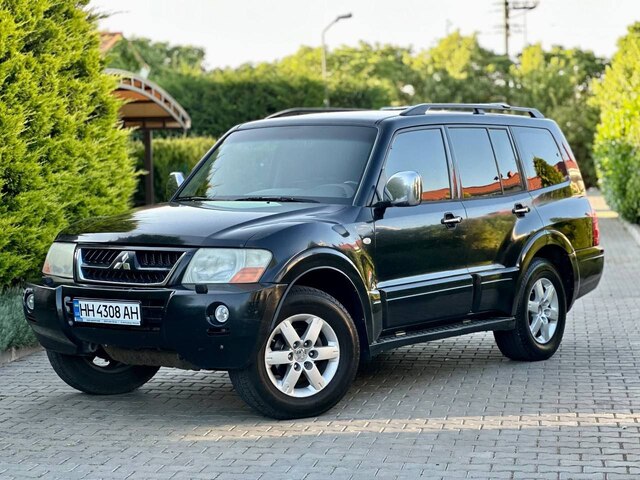 Срочная продажа авто Mitsubishi Pajero Wagon фото 2