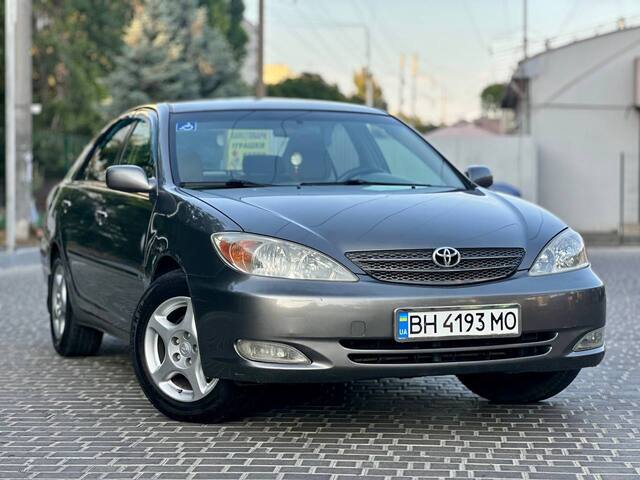 Срочная продажа авто Toyota Camry фото 1