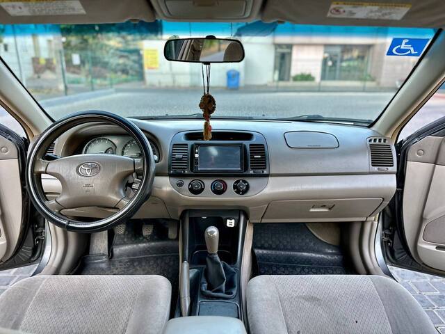 Срочная продажа авто Toyota Camry фото 2