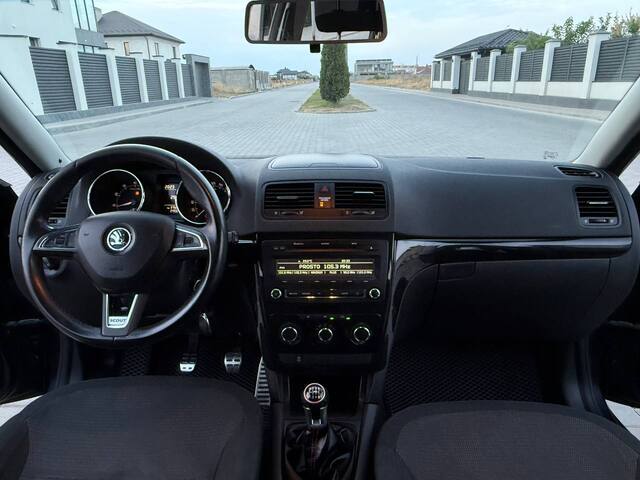 Срочная продажа авто Skoda Yeti фото 9