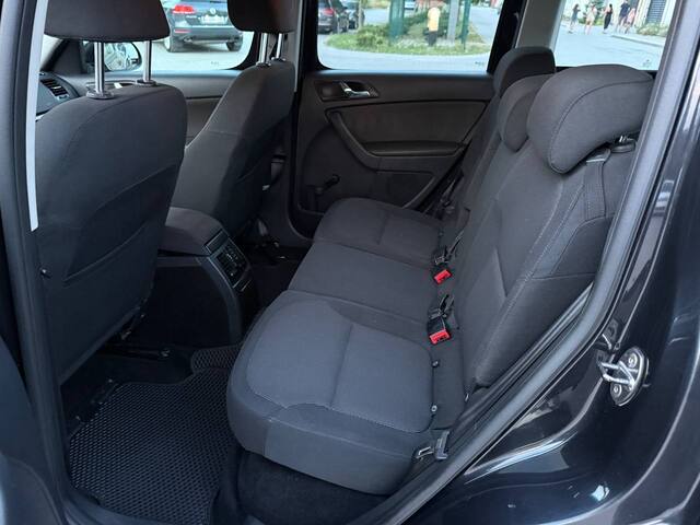 Срочная продажа авто Skoda Yeti фото 4