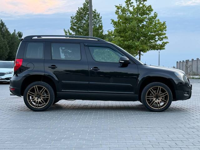 Срочная продажа авто Skoda Yeti фото 2