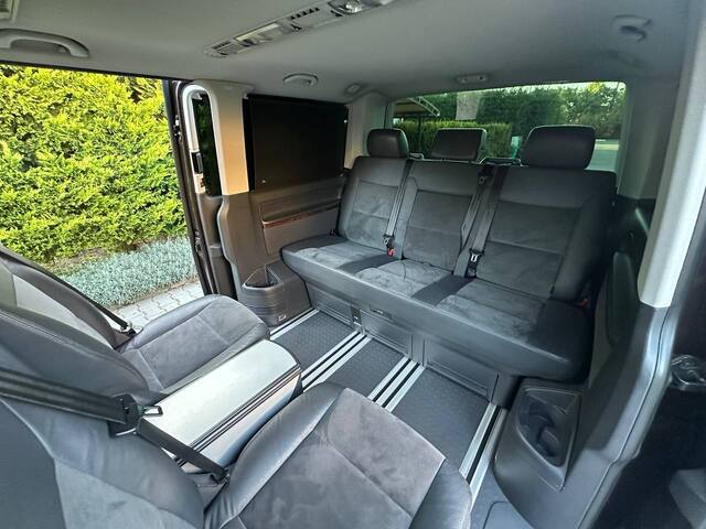 Срочная продажа авто Volkswagen Multivan фото 4