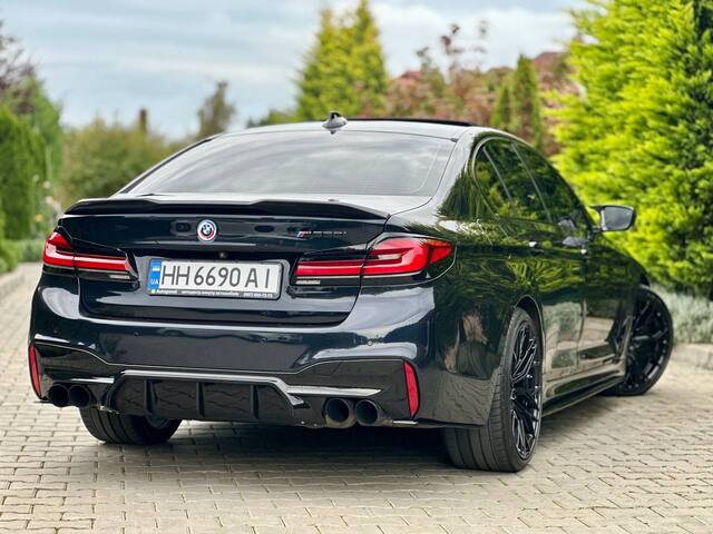 Срочная продажа авто BMW M550i xDrive фото 7