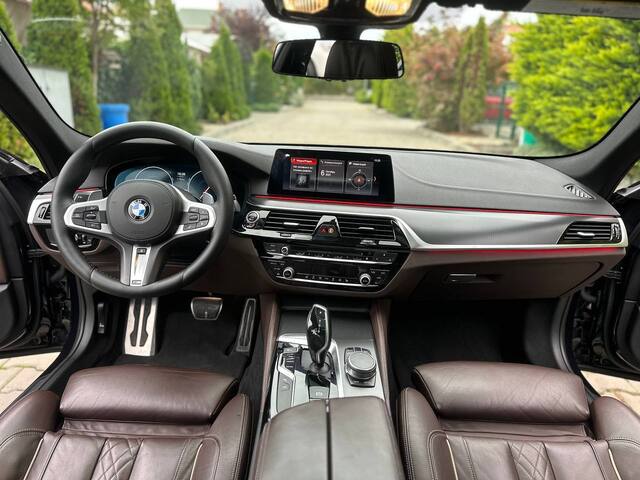 Срочная продажа авто BMW M550i xDrive фото 2