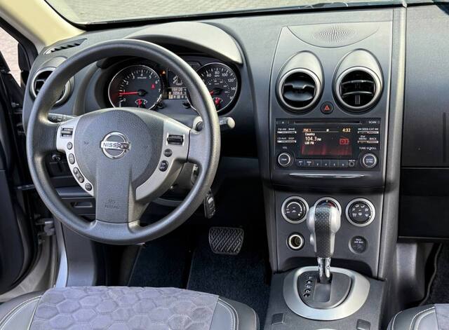 Срочная продажа авто Nissan Rogue фото 3