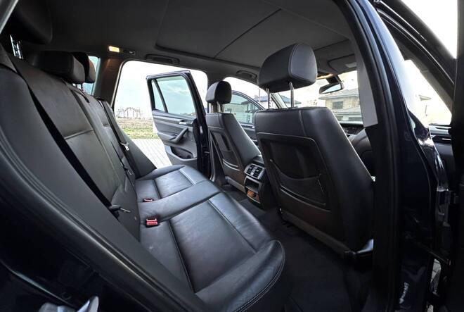 Срочная продажа авто BMW X3 фото 3