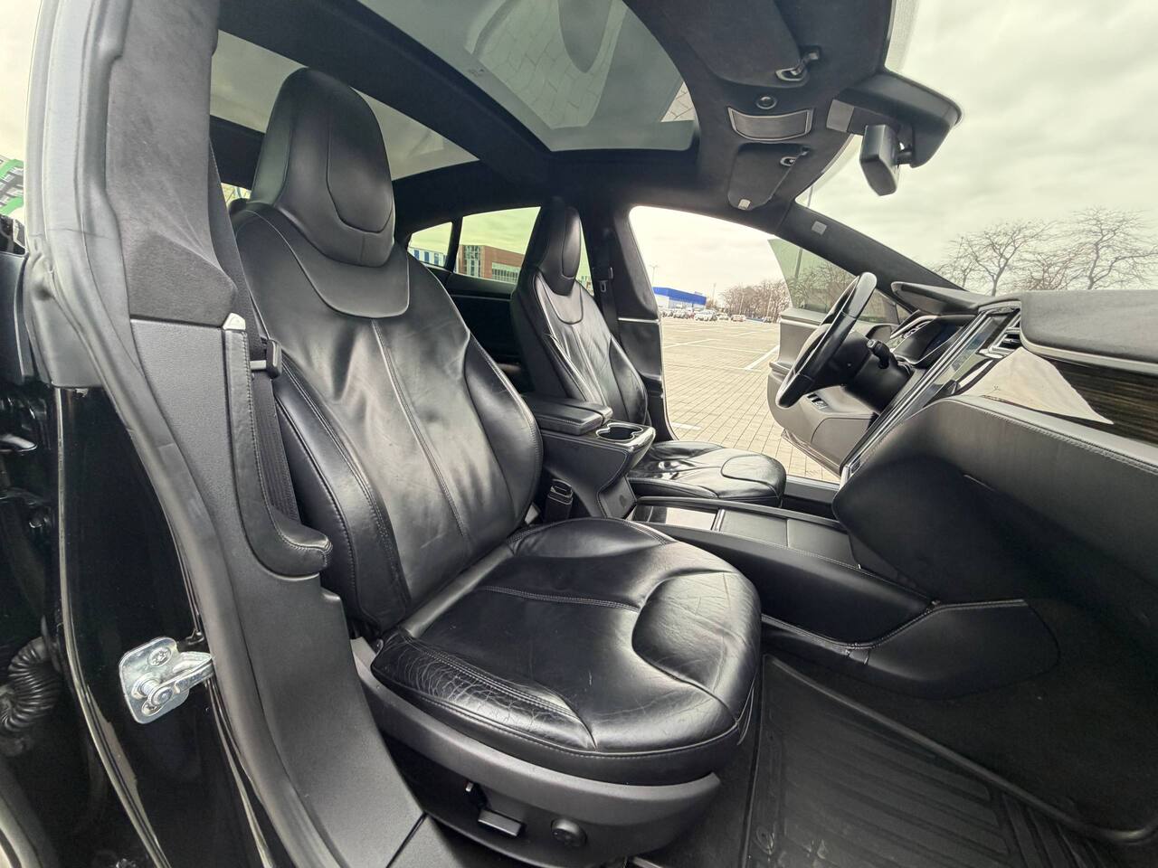 Срочная продажа авто Tesla Model S фото 6