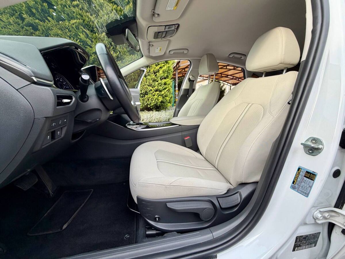 Срочная продажа авто Hyundai Sonata фото 3