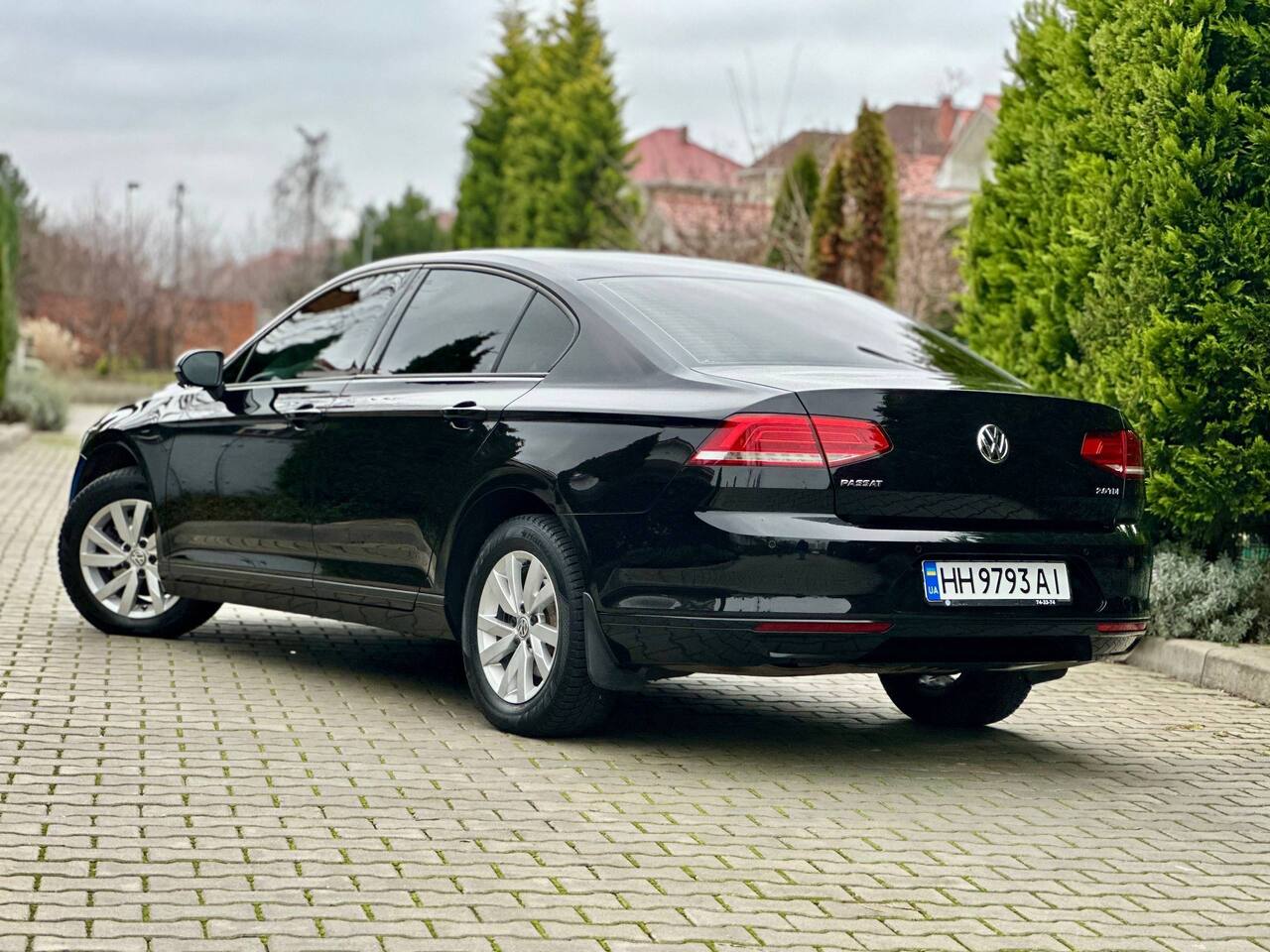 Срочная продажа авто Volkswagen Passat фото 4