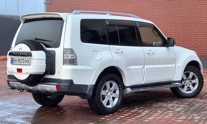 Срочная продажа авто Mitsubishi Pajero фото 5