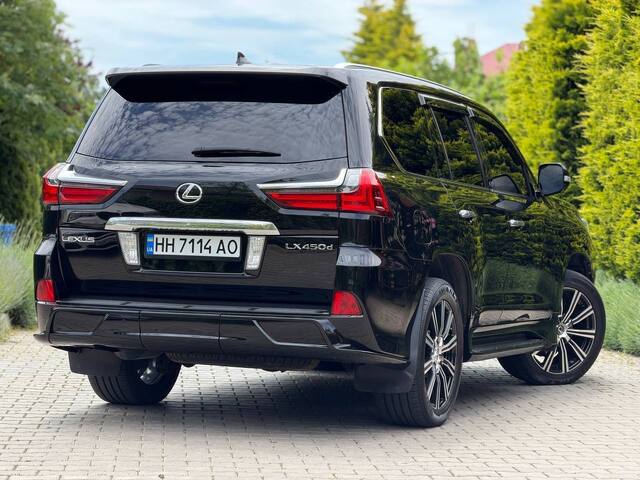 Срочная продажа авто Lexus LX 450d фото 5