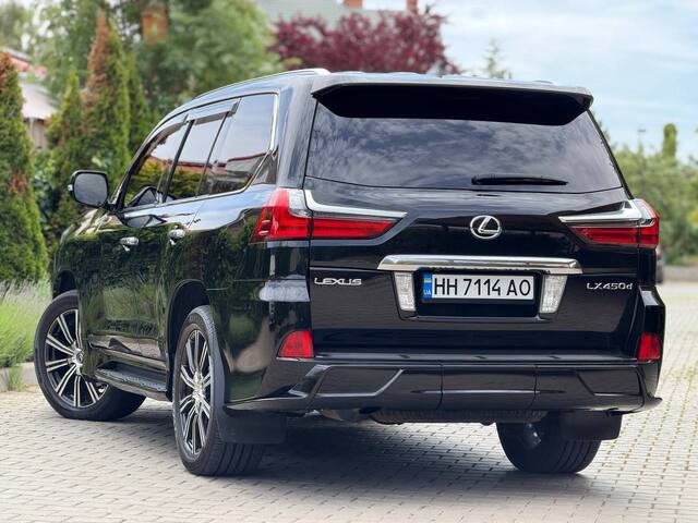 Срочная продажа авто Lexus LX 450d фото 3