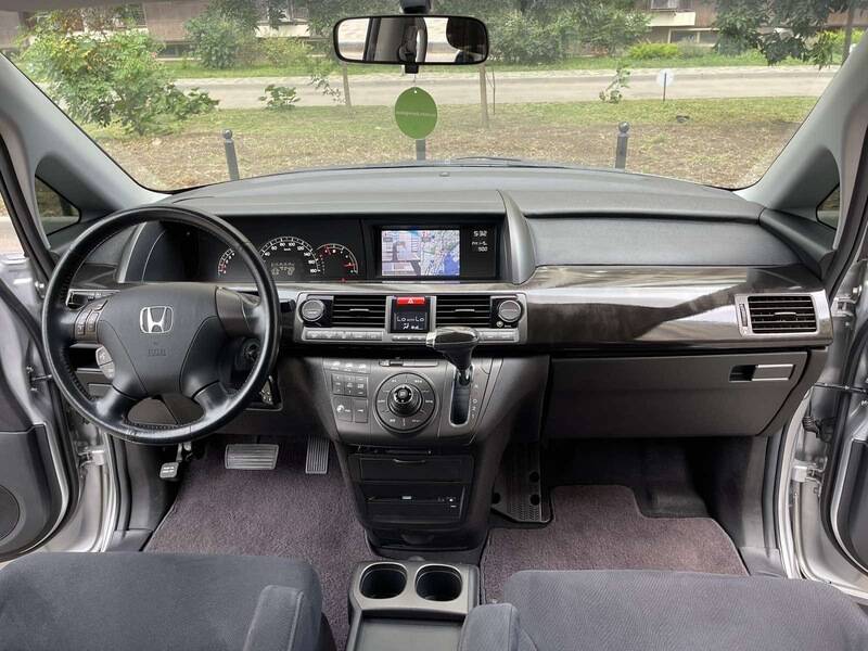 Срочная продажа авто Honda Elysion фото 7